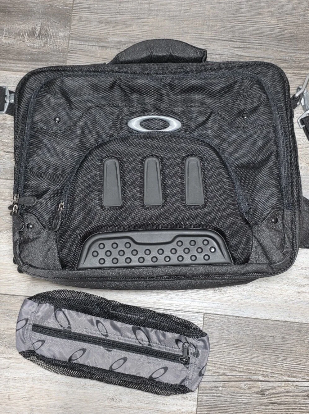 Oakley Rare Complete Vintage Nylon Tactical Laptop Briefcase Messanger Bag *READ